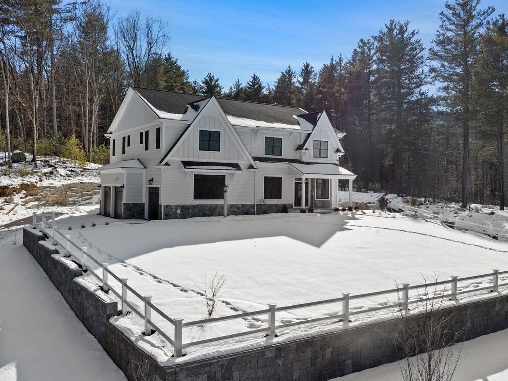 Property Photo:  35 Lincoln Street  MA 01748 