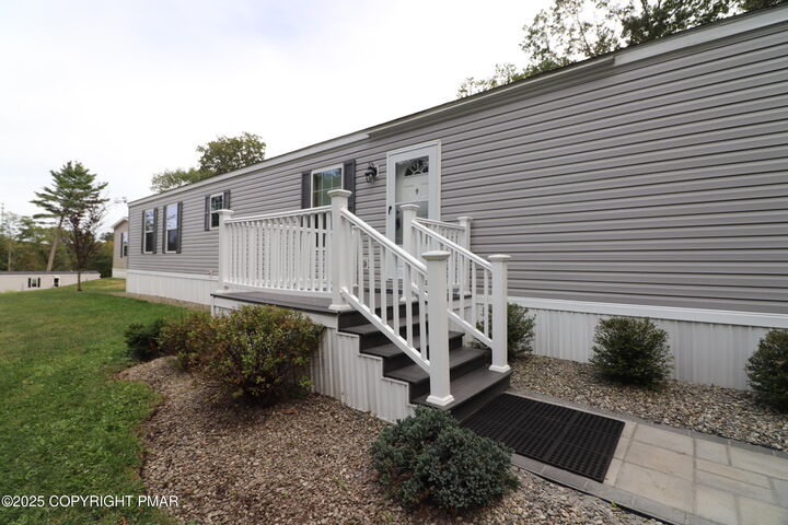 Property Photo:  5005 Old Timber Road  PA 18360 