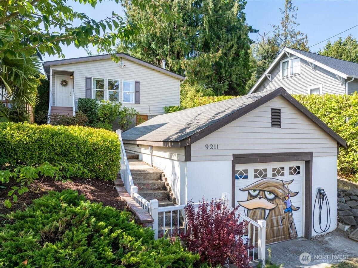 Property Photo:  9211  9th Avenue NW  WA 98117 