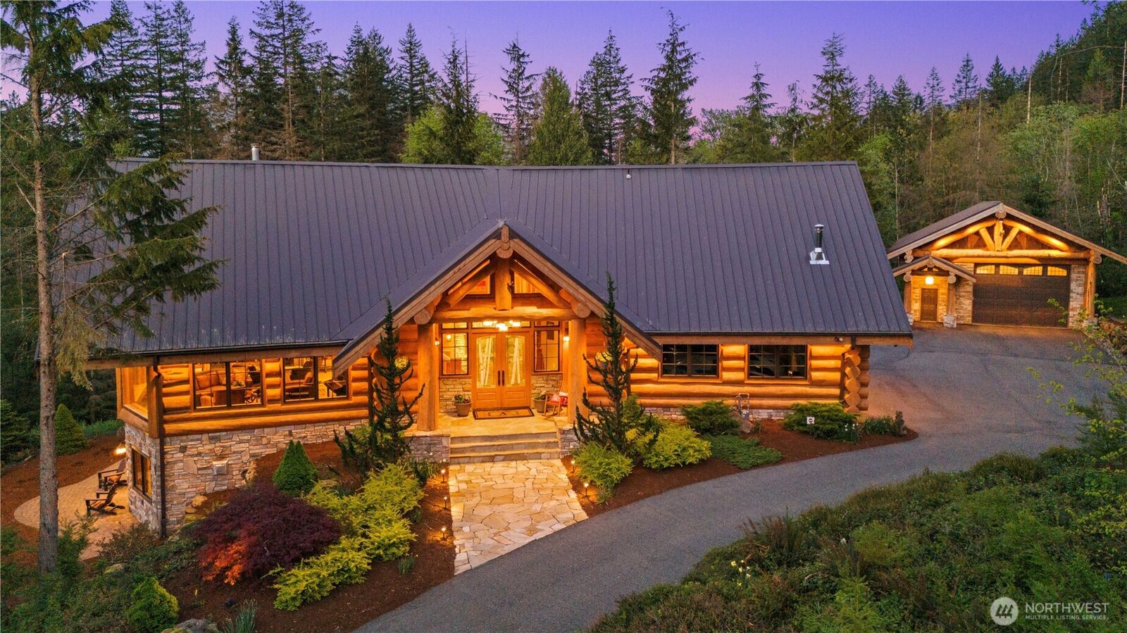 Property Photo:  16323  Reserve Drive SE  WA 98045 