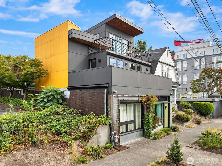 Property Photo: 112 18th Avenue WA 98122