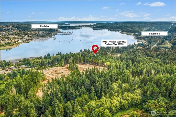 19301  Viking Avenue NW  Poulsbo WA 98370 photo