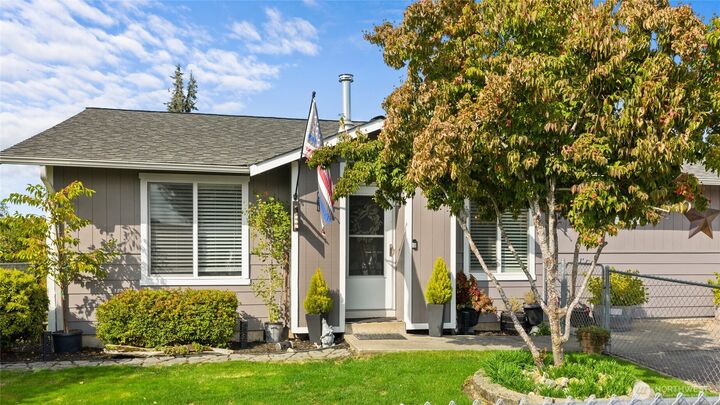 Property Photo:  2985  Sun Mountain Drive  WA 98022 