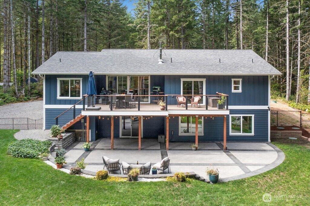 Property Photo:  12511  Madrona Road SW  WA 98367
