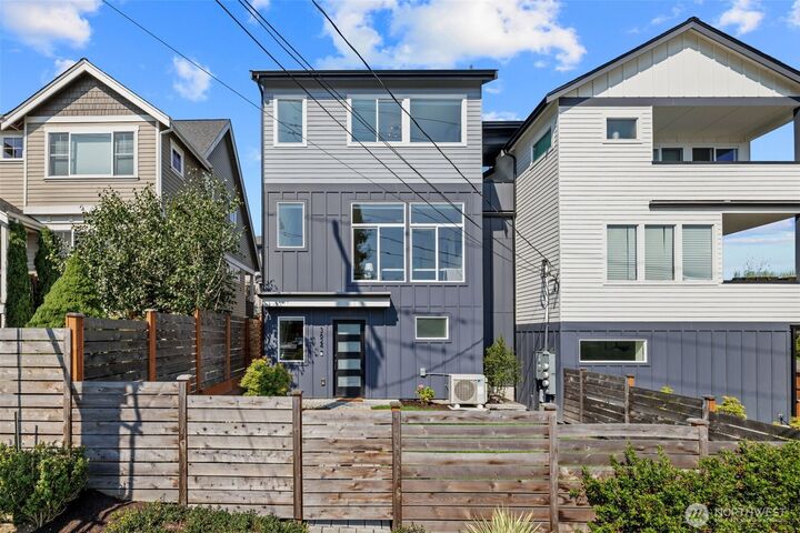 Property Photo:  3624 NE 65th Street  WA 98115