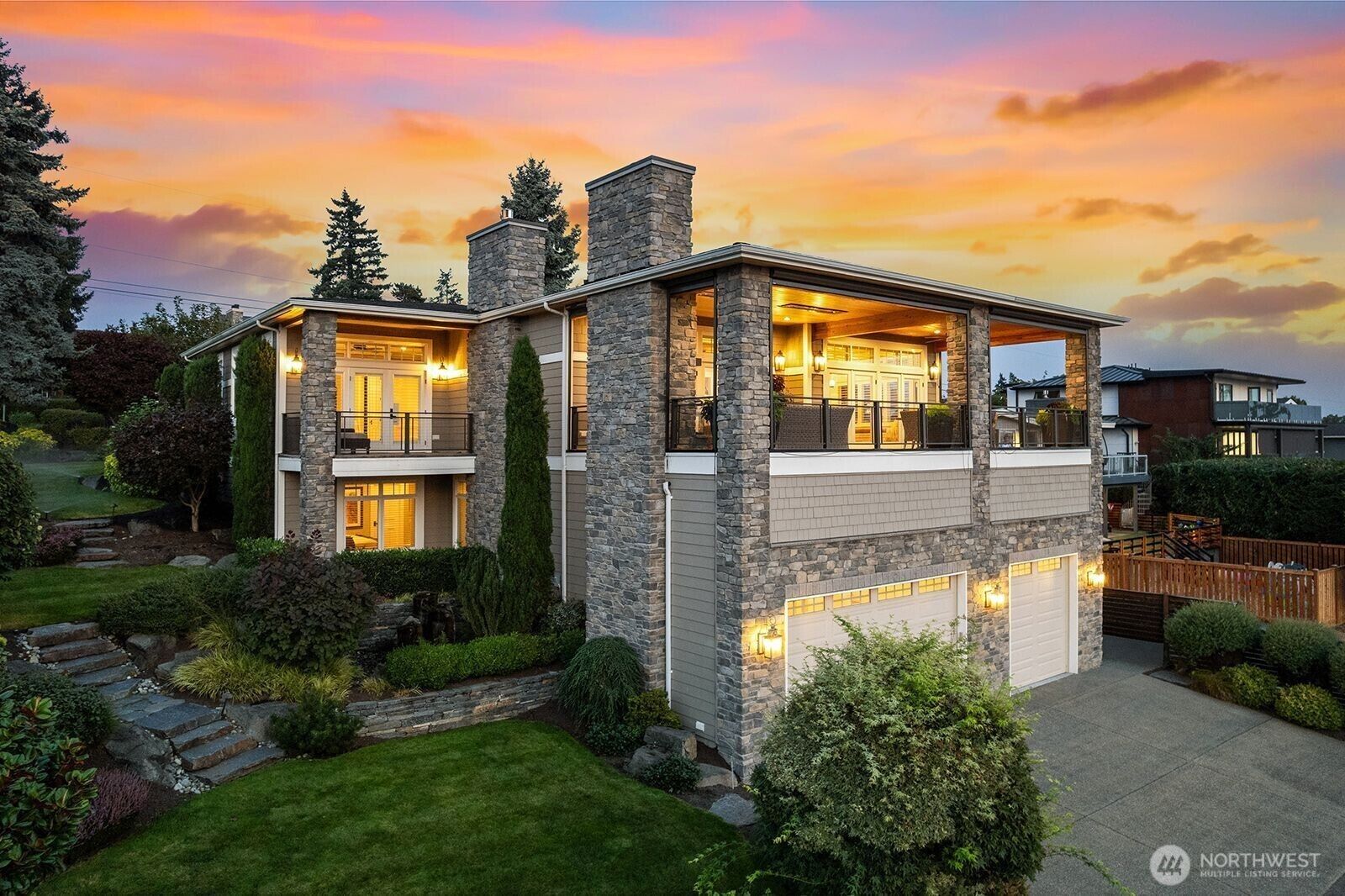 Property Photo: 1223 1st Street WA 98033
