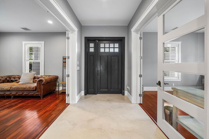 Property Photo:  355 NW 6th Avenue  FL 33432 