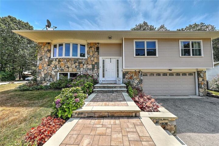 Property Photo:  18 Sherri Drive  RI 02911 