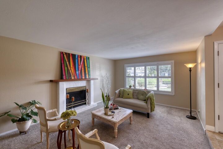 Property Photo:  307 De La Vina Way  CA 93901 