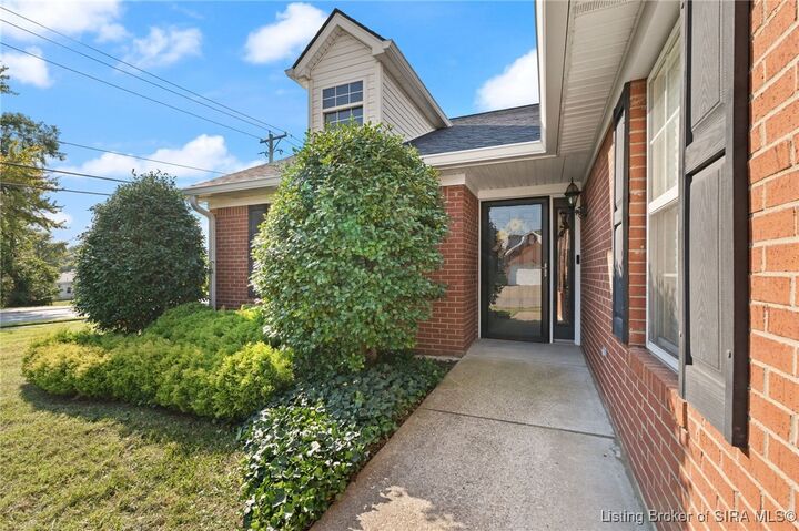 Property Photo: 102 Crown Court IN 47150