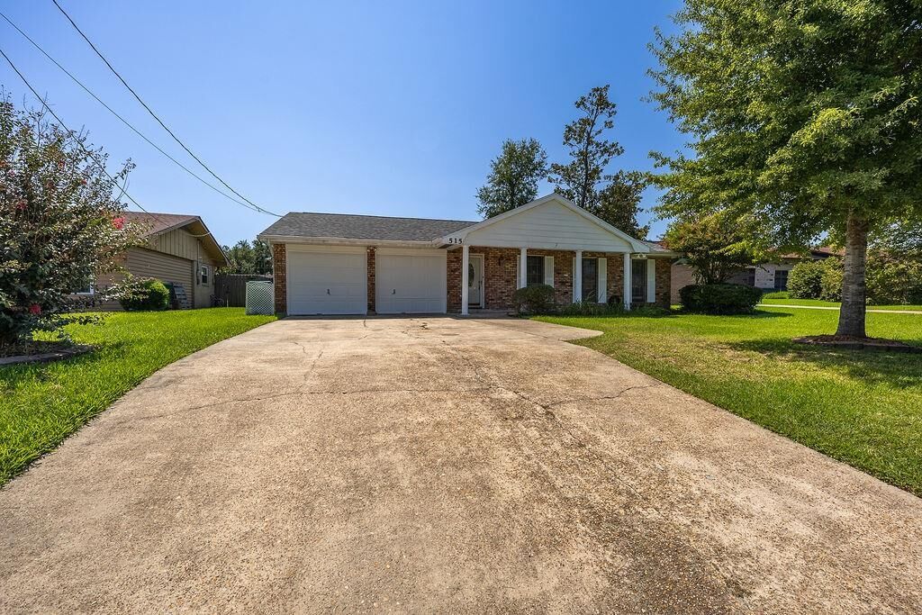 Property Photo:  515 N Lebanon Street N  LA 70663 