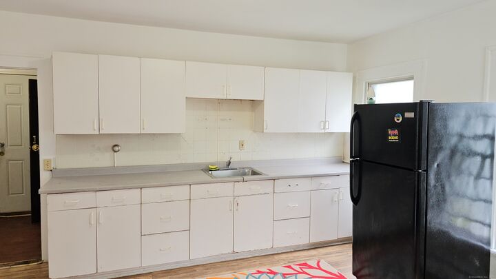 Property Photo: 86 Rockwell Avenue 2nd Fl CT 06051