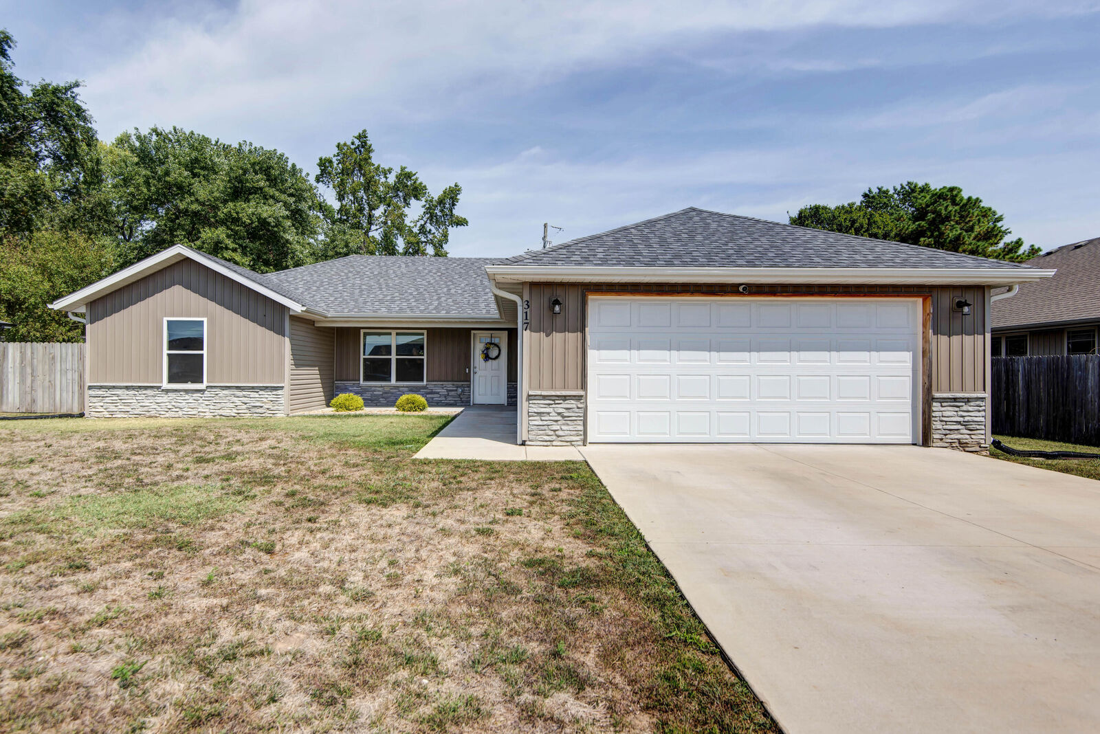 Property Photo:  317 Peter Street  MO 65610 