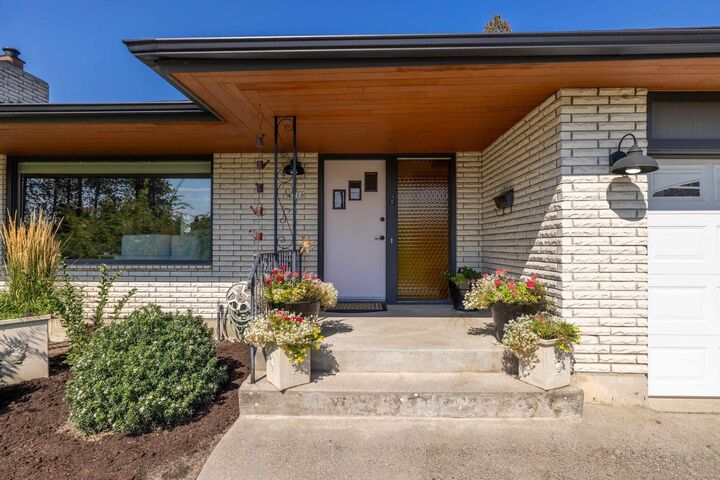 Property Photo: 4318 W Janice Ave WA 99208