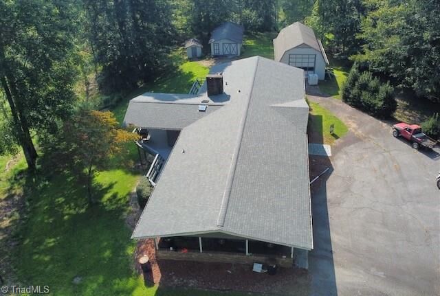 Property Photo: 2082 Mountain Valley Church Road NC 28659