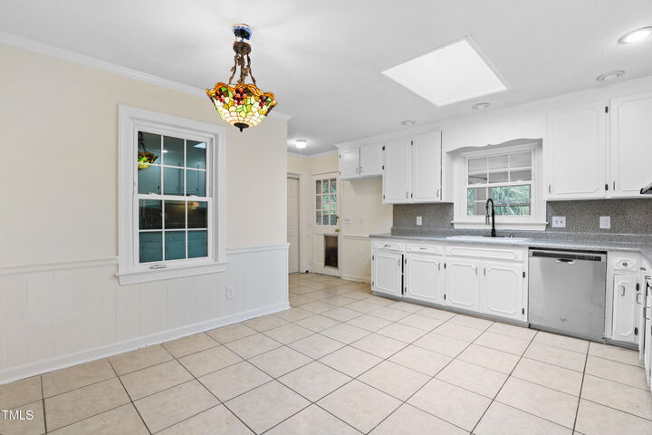 Property Photo:  1204 Country Ridge Drive  NC 27609 