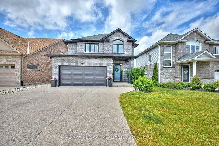 Property Photo:  5703 Osprey Avenue  ON L2H 0M2 