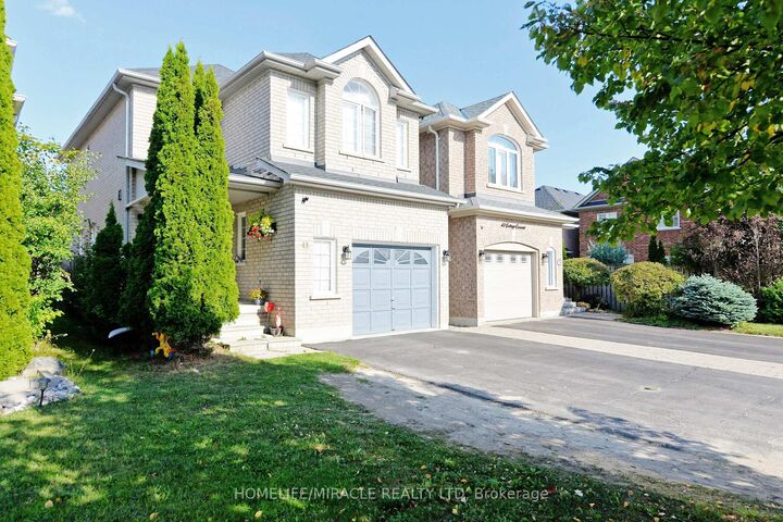 Property Photo:  41 Cottage Crescent  ON L1R 0B2 