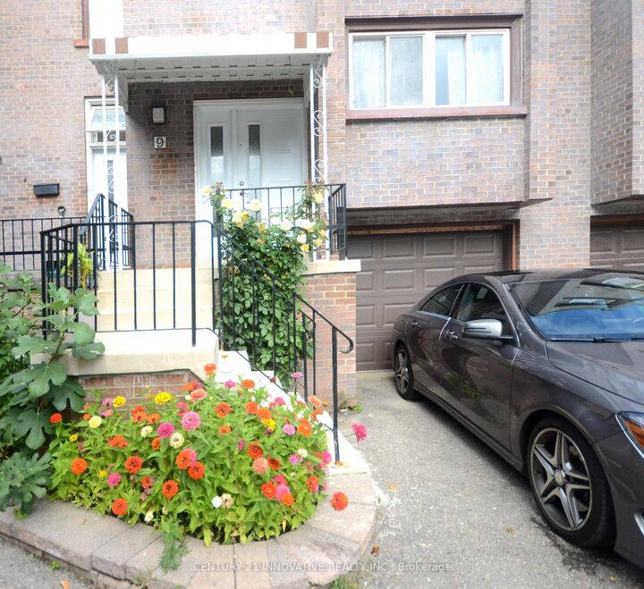 9 Candy Courtway N/A  Toronto ON M2R 2Y7 photo