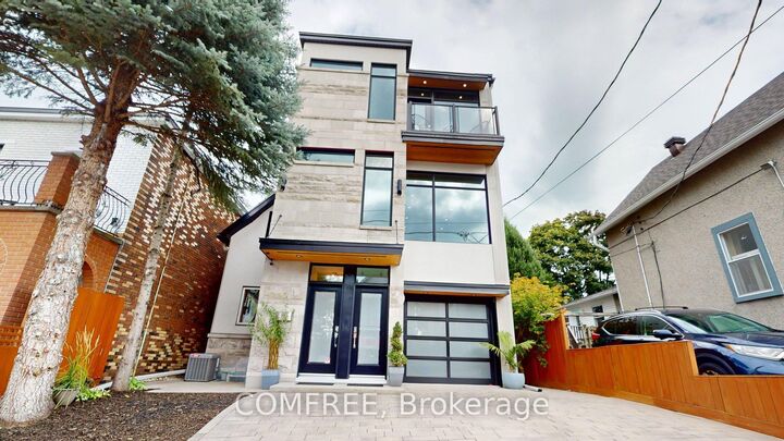 111 Sherbrooke Avenue  West Centre Town ON K1Y 1S1 photo