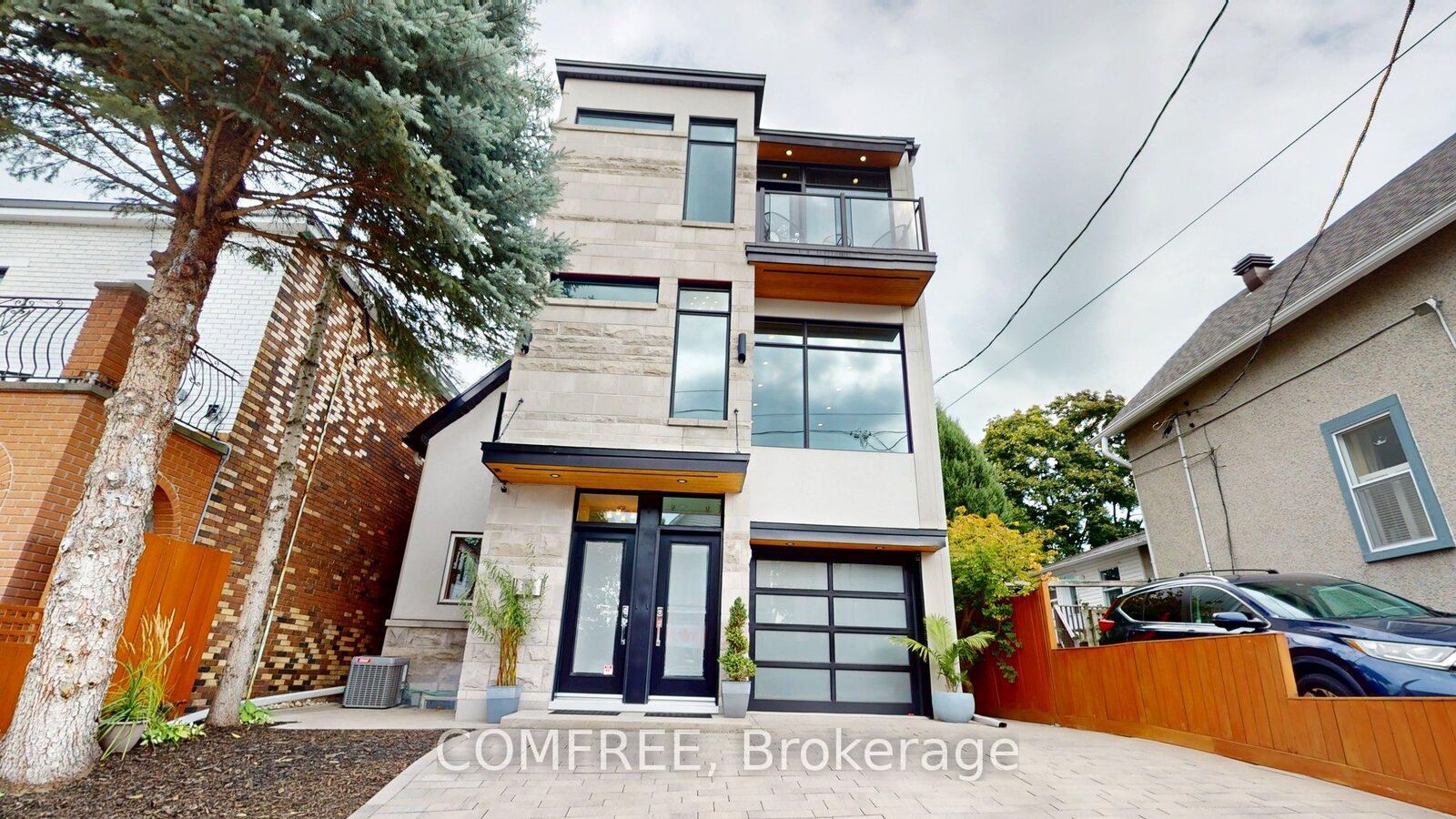 Property Photo: 111 Sherbrooke Avenue ON K1Y 1S1