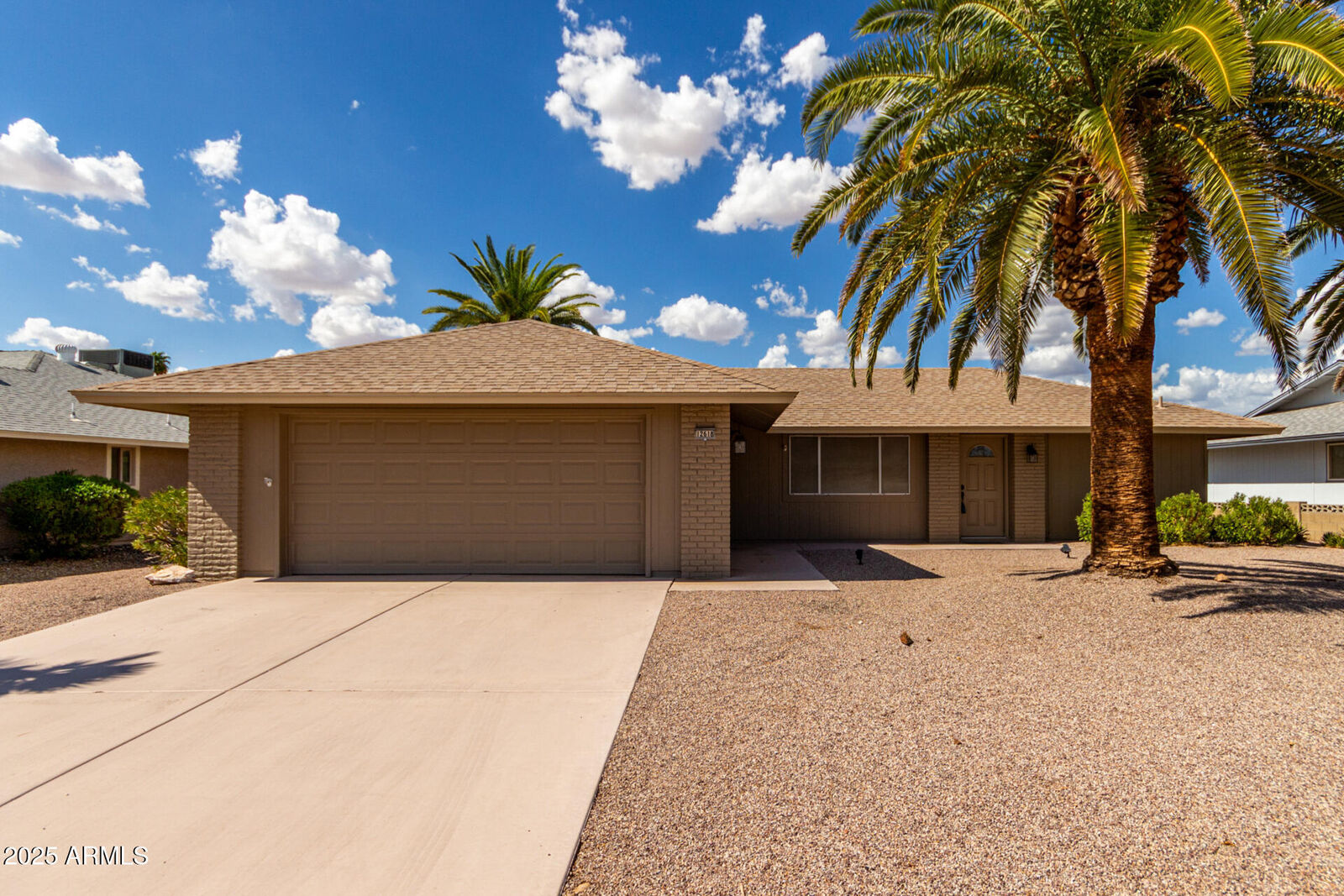 Property Photo:  12618 W Bonanza Drive  AZ 85375 