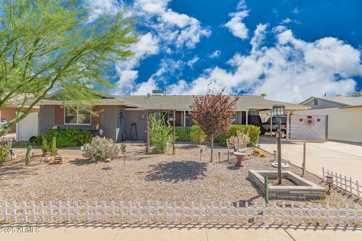 Property Photo:  10807 W Canterbury Drive  AZ 85351 