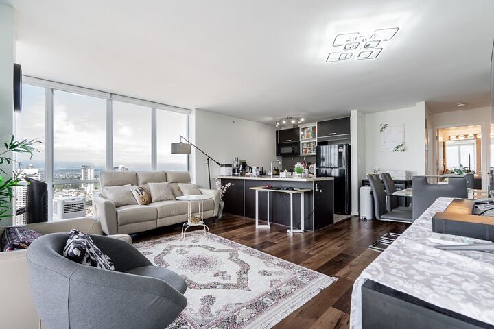 13688 100 Avenue 3504 — photo 1