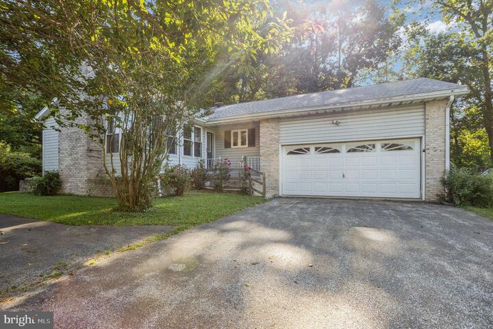 18061 Fielding Court  New Freedom PA 17349 photo