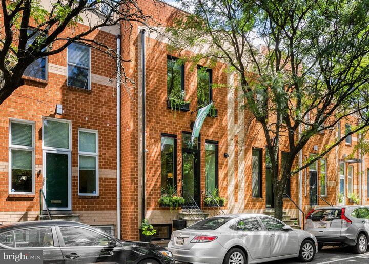 Property Photo:  2949 Pennsylvania Avenue  PA 19130 