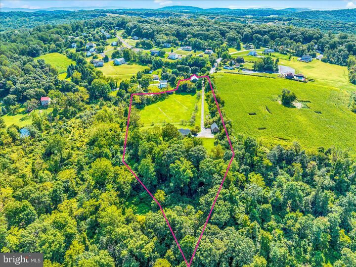 Property Photo:  161 Heckman Road  PA 19560 