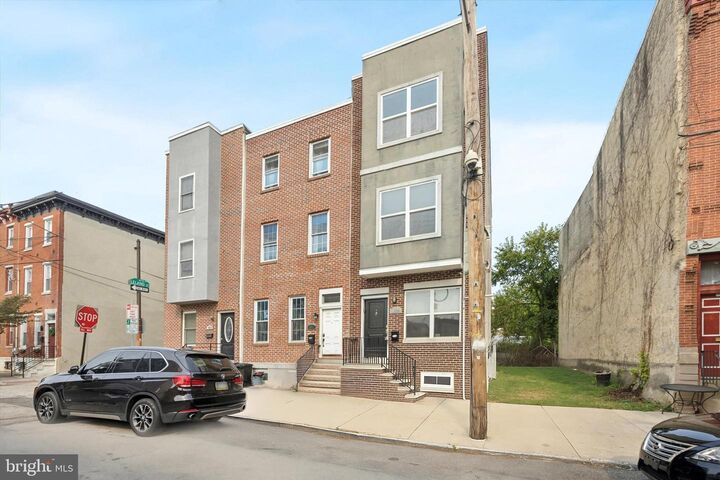 Property Photo:  1639 Francis Street  PA 19130 