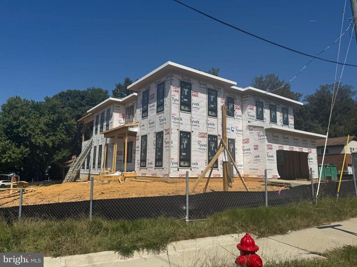 Property Photo:  401 Old Courthouse Road NE  VA 22180 