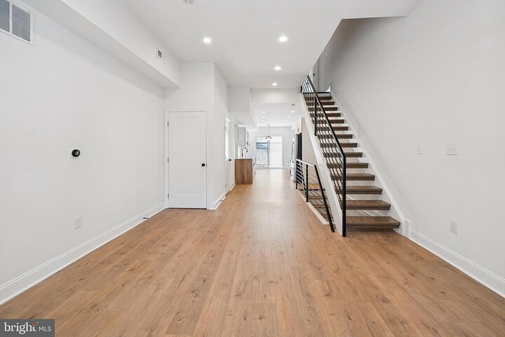 840 Leland Street  Philadelphia PA 19130 photo