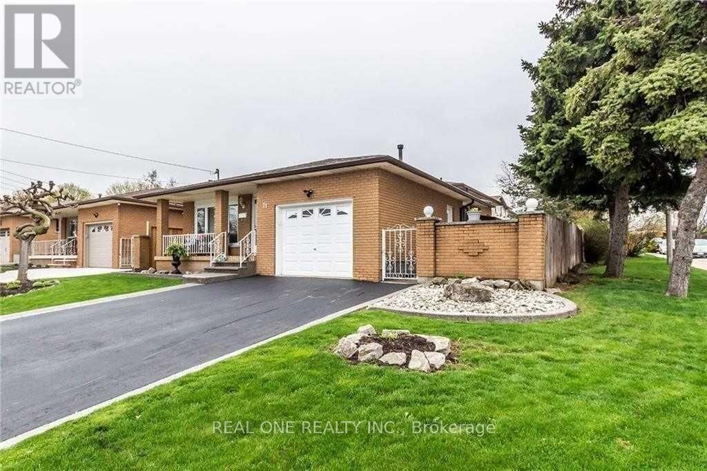 Photo de la propriété:  71 Morgan Road Main  ON L9X 2W3 