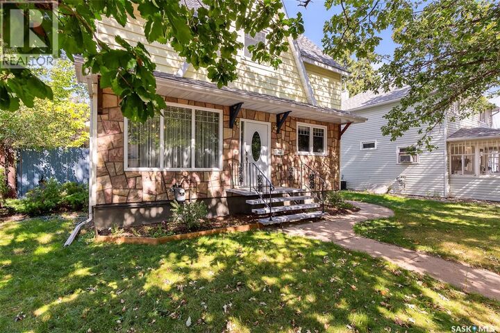 Property Photo:  440 Hochelaga Street W  SK S6H 2G9 
