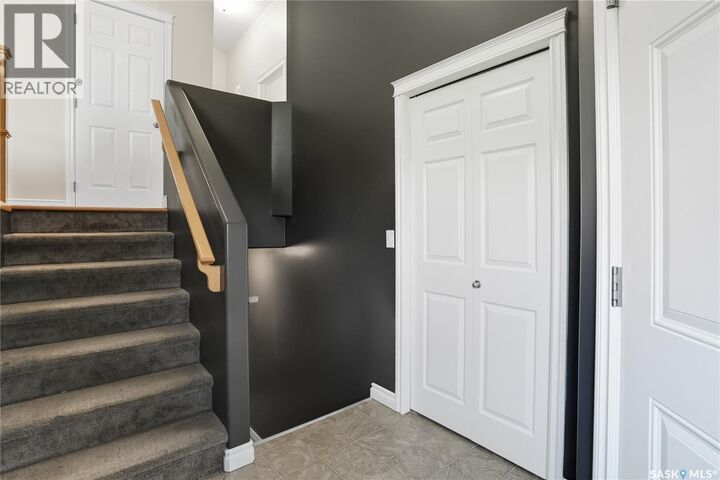 Property Photo: 123 Martin Crescent SK S7T 0A1