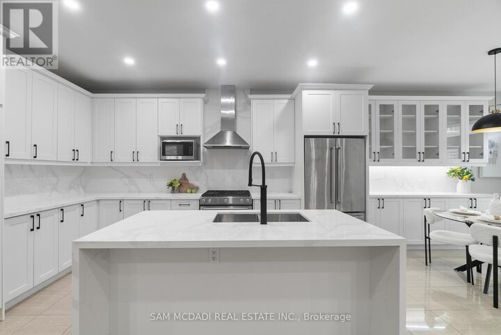 Property Photo: 573 Settlers Road West ON L6M 1N7