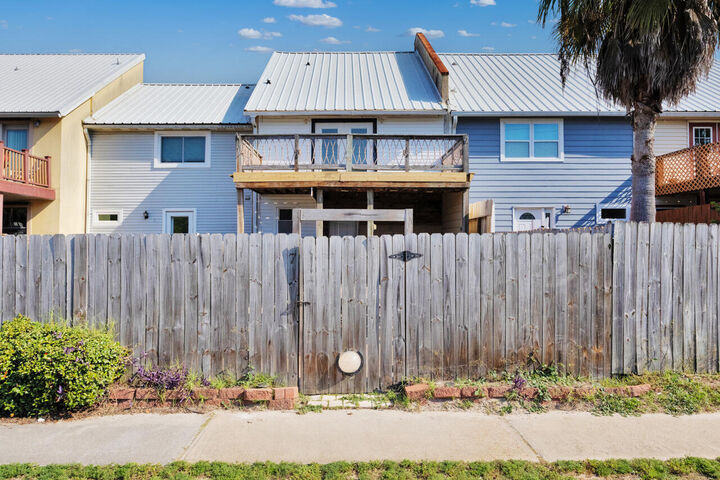 Property Photo:  359 Billfish Avenue 7  FL 32548 