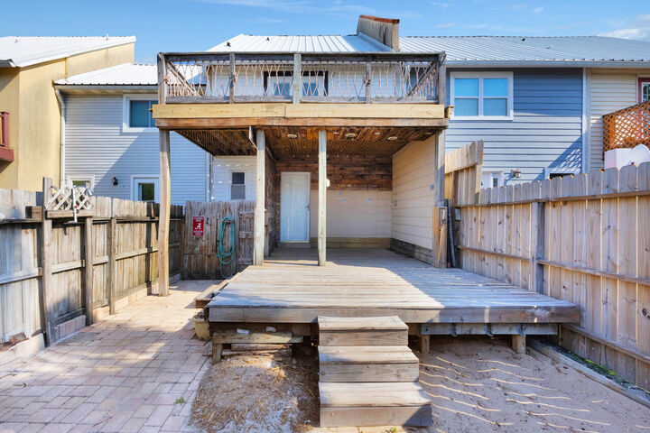 Property Photo: 359 Billfish Avenue 7 FL 32548