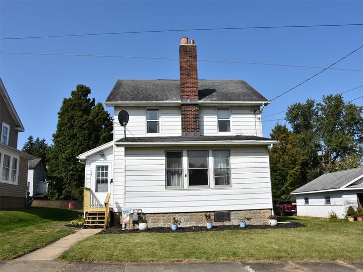Property Photo:  336 Thomas Street  PA 16403 