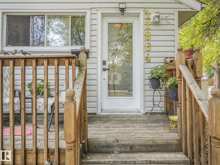 Property Photo:  11864 58 Street NW  AB T5W 3W7 