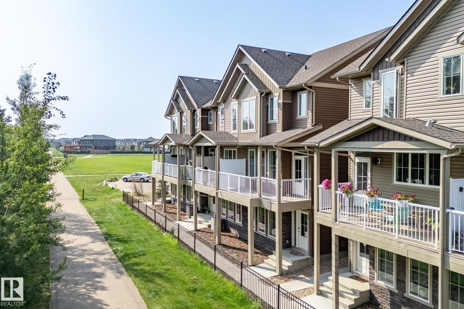 Property Photo:  1051 Graydon Hill Boulevard SW 9  AB T6W 3C8 