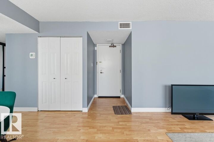 Property Photo:  10025 113 Street NW 504  AB T5K 2K8 