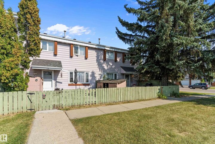 Property Photo:  7B Callingwood Court NW  AB T5R 0H5 