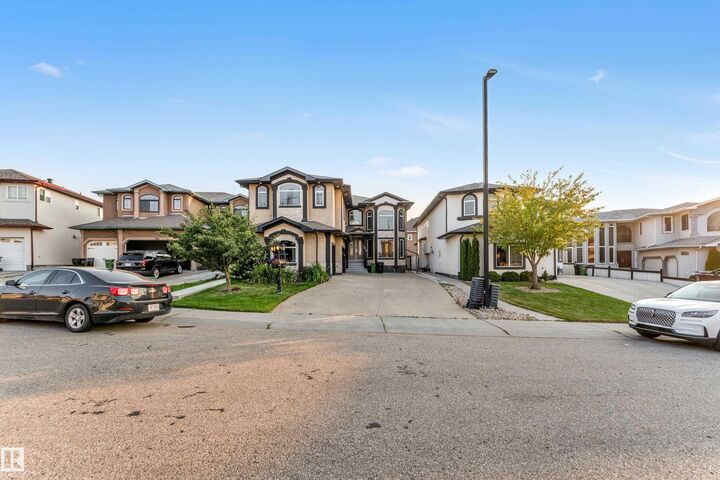 Property Photo:  3618 28A Street NW  AB T6T 1N4 