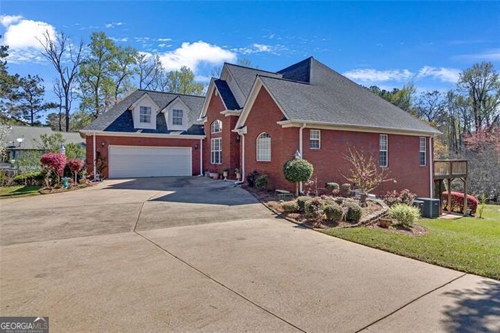 Property Photo:  3240 Somerset Court SE  GA 30013 