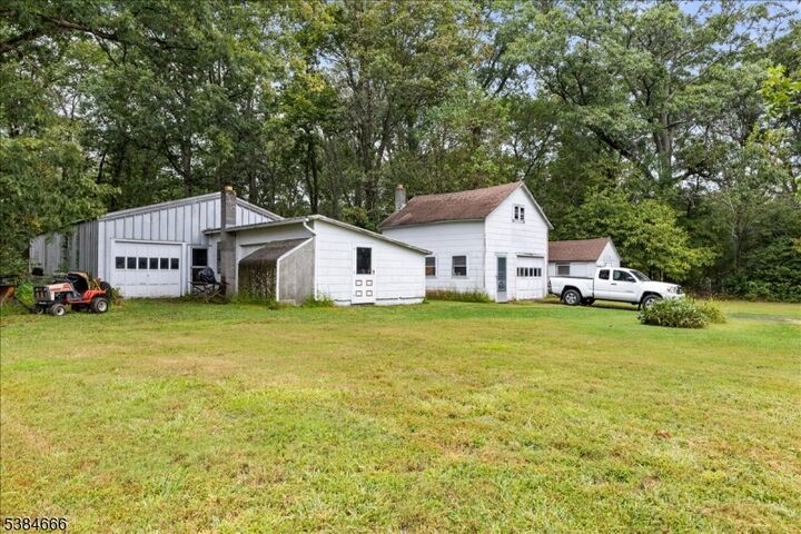 Property Photo:  24 Locust Grove Rd  NJ 08867 