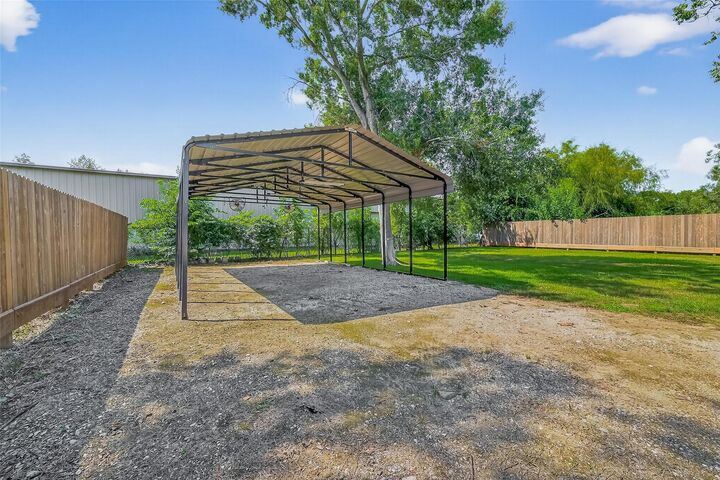 Property Photo:  13619 Florence Road  TX 77498 