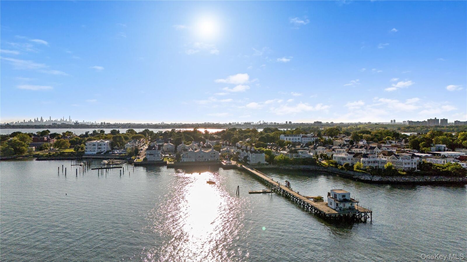 Property Photo:  21 Deepwater Way  NY 10464 